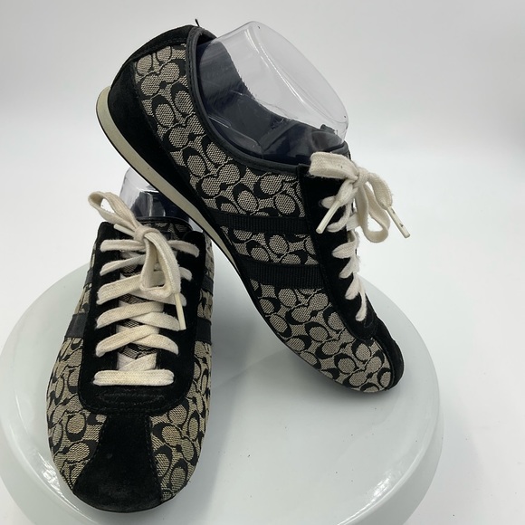 Coach Shoes - Coach Signature Tania laced sneaker size 7